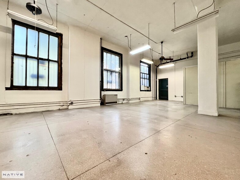 51-55 Nassau Ave, Brooklyn, NY for lease - Building Photo - Image 1 of 6