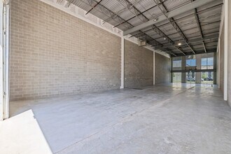 125 Goddard Cres, Cambridge, ON for lease Interior Photo- Image 1 of 3