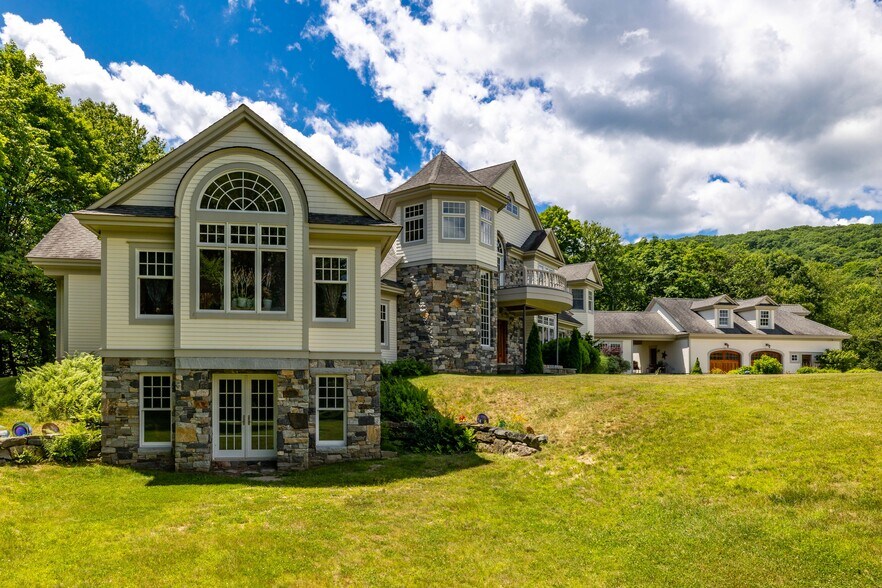 279 Granville Rd, North Granby, CT 06060 Toussaint Farm