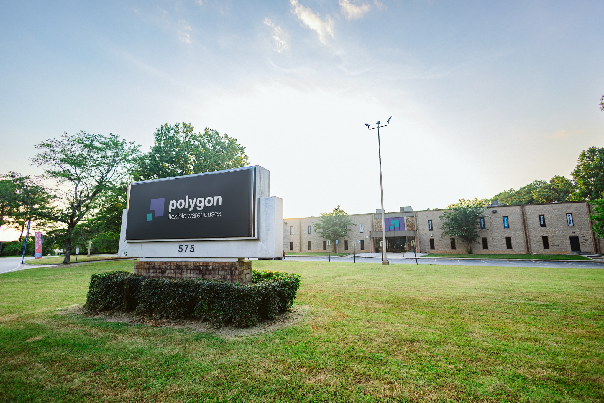 575 Wharton Dr SW, Atlanta, GA for lease Building Photo- Image 1 of 17