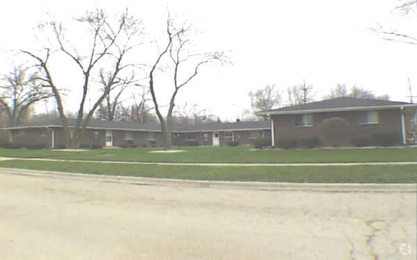2320 20th St, Zion, IL for sale - Primary Photo - Image 1 of 1