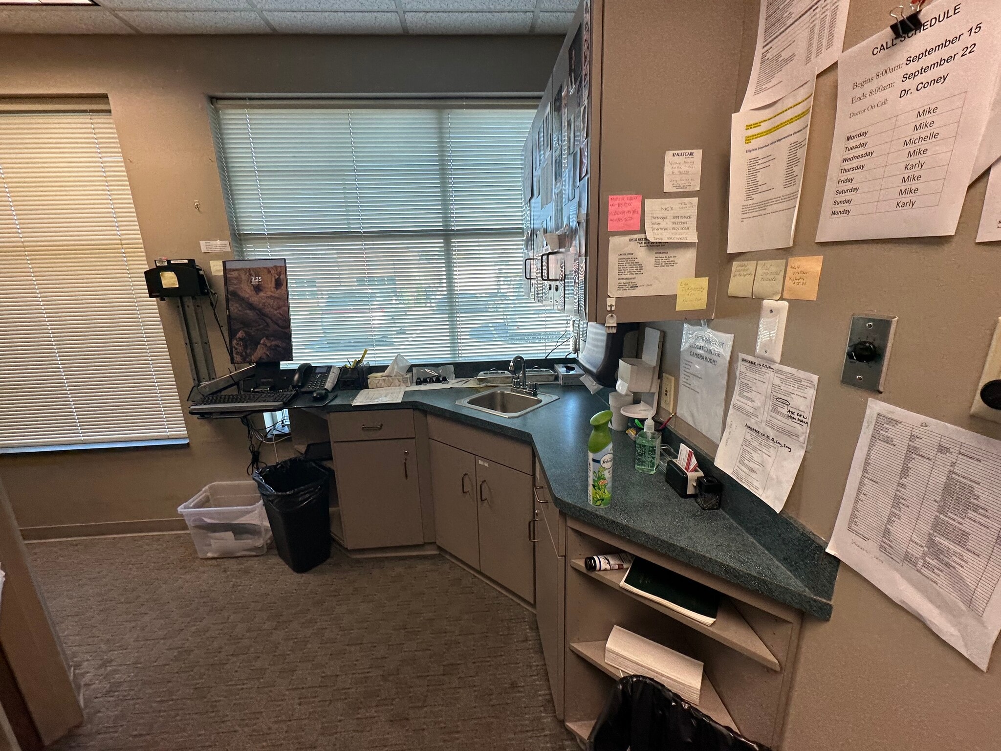 4690 Munson St NW, Canton, OH for lease Interior Photo- Image 1 of 6