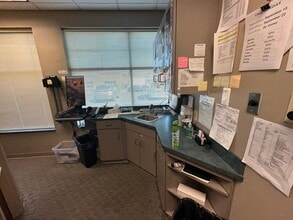 4690 Munson St NW, Canton, OH for lease Interior Photo- Image 1 of 6