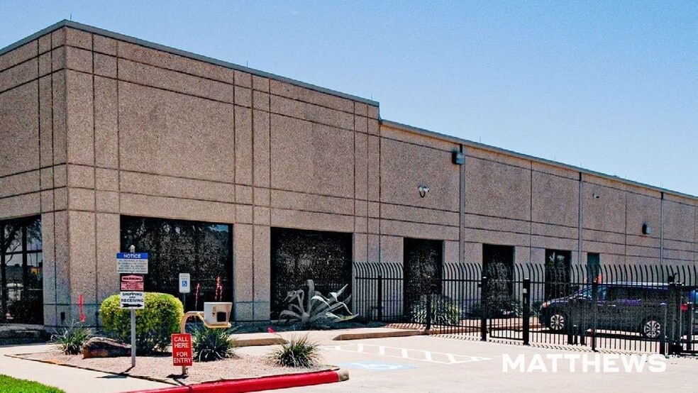 10625 Fallstone Rd, Houston, TX for sale - Building Photo - Image 2 of 3