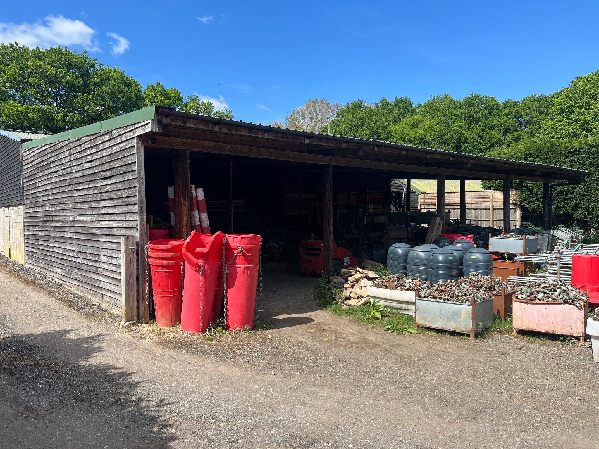Dorking Rd, Horsham for lease Primary Photo- Image 1 of 3
