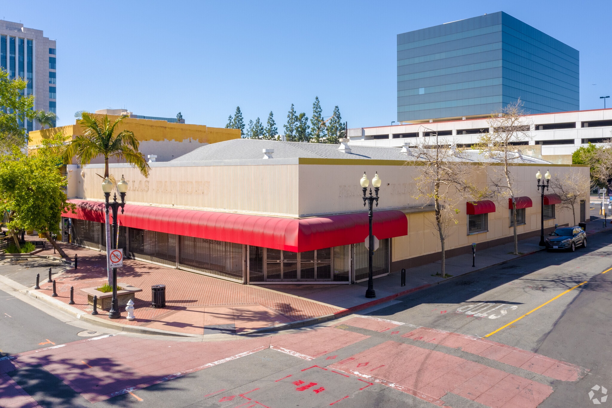 201 W 4th St, Santa Ana, CA for lease Primary Photo- Image 1 of 14