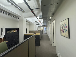 225 Broadway, New York, NY for lease Interior Photo- Image 2 of 5