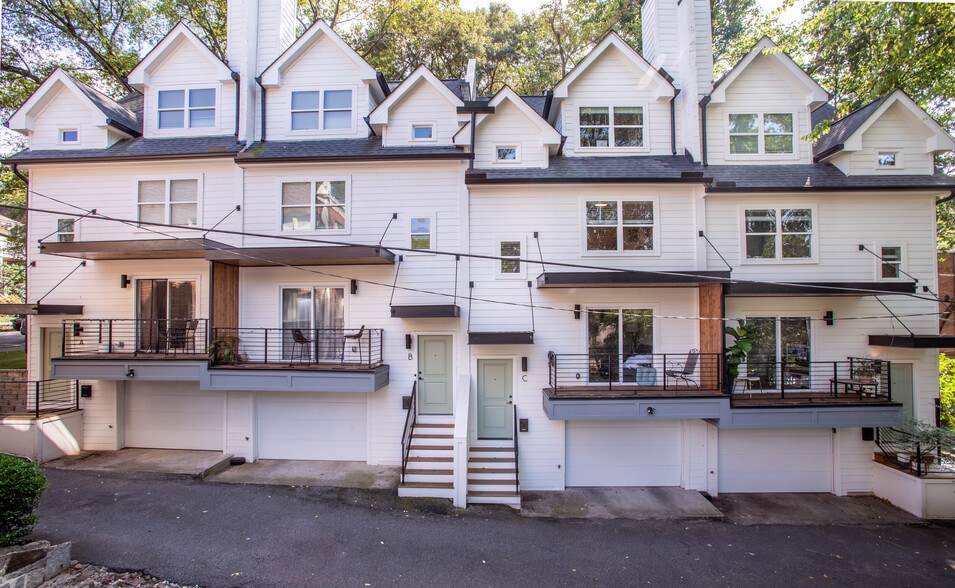 704 Durant Pl NE, Atlanta, GA for sale - Building Photo - Image 1 of 21