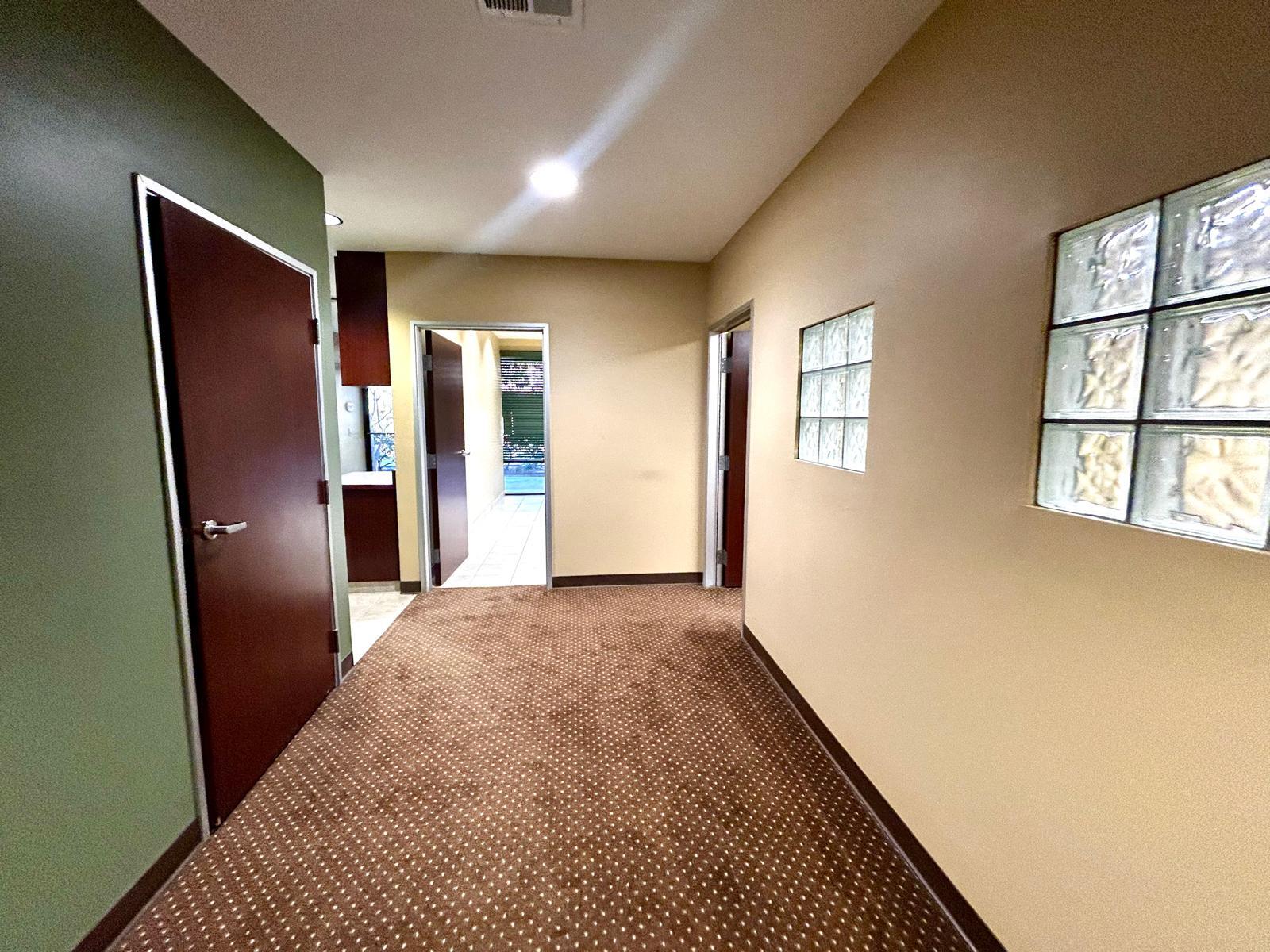 5558 California Ave, Bakersfield, CA for lease Interior Photo- Image 1 of 7