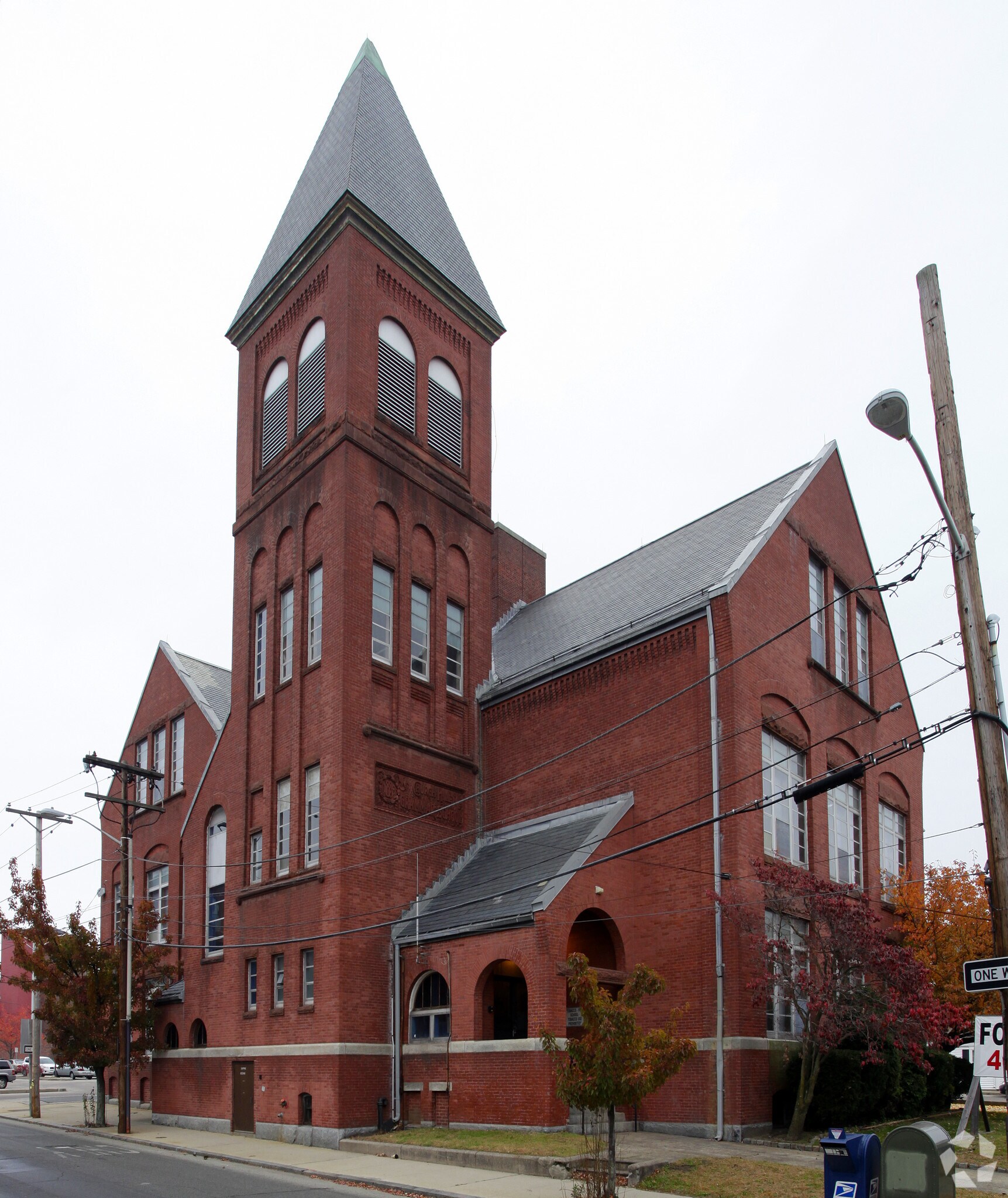 81 Park Pl, Pawtucket, RI for sale Primary Photo- Image 1 of 1