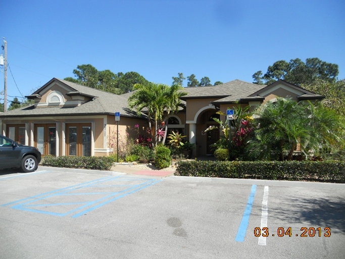 1186 SW Gatlin Blvd, Port Saint Lucie, FL for lease - Primary Photo - Image 1 of 1