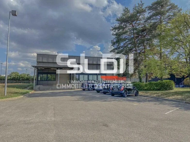 Office in Rillieux-la-Pape for lease - Building Photo - Image 2 of 6