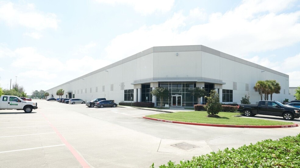 1606 Greens Rd, Houston, TX for lease - Building Photo - Image 1 of 8