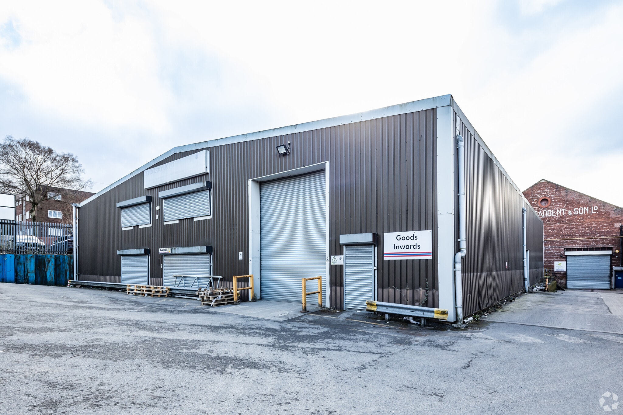 Stalybridge Industrial Estate, Stalybridge for lease Primary Photo- Image 1 of 6