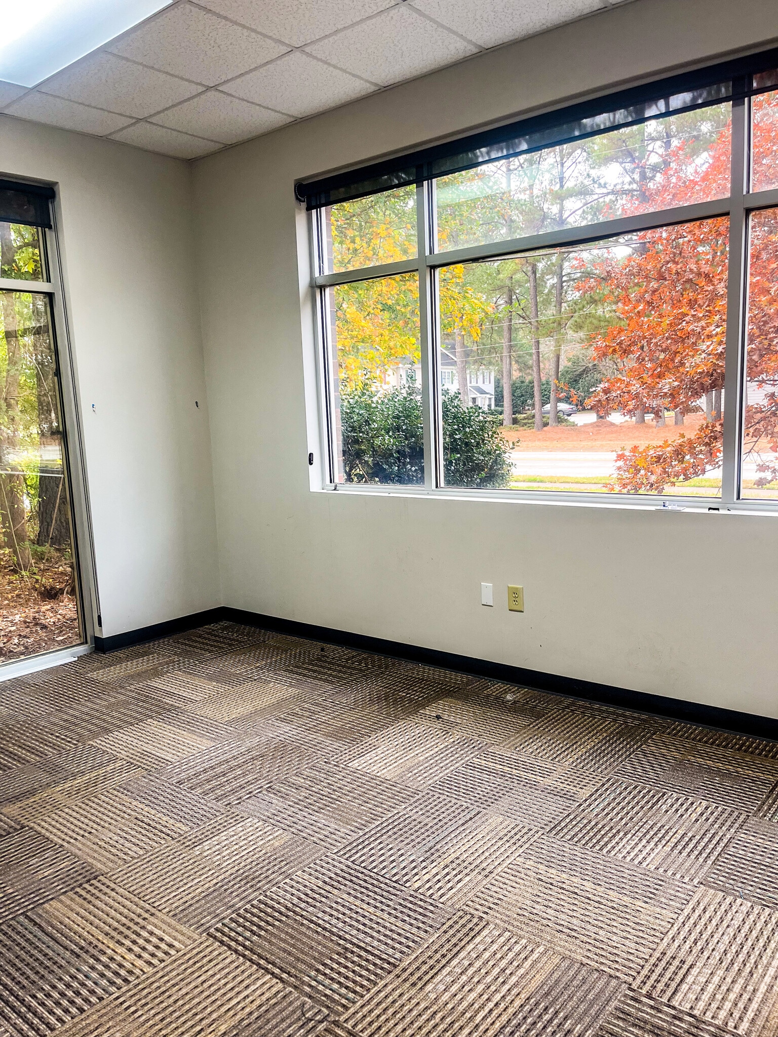 951 Heather Park Dr, Garner, NC for lease Building Photo- Image 1 of 4