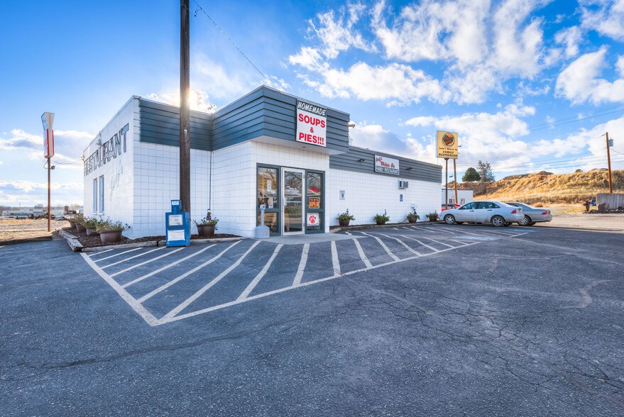 1800 E 6th St, Weiser, ID for sale - Primary Photo - Image 1 of 1