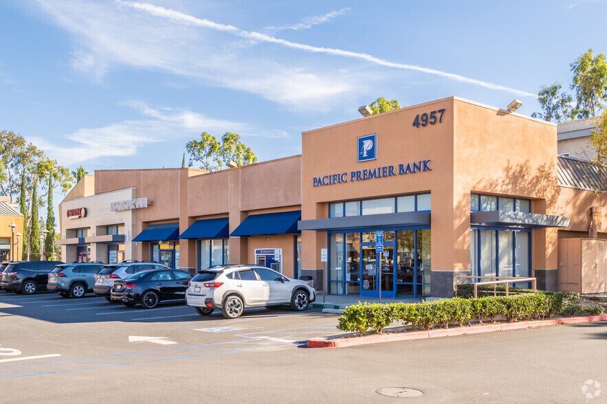 4957 Katella Ave, Cypress, CA for sale - Primary Photo - Image 1 of 1