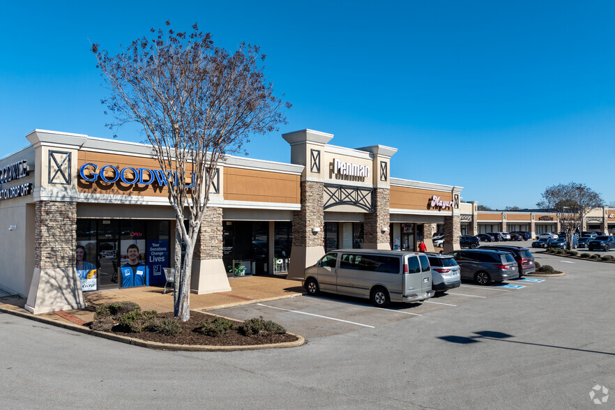 6500-6550 Quince Rd, Memphis, TN for lease - Building Photo - Image 1 of 13