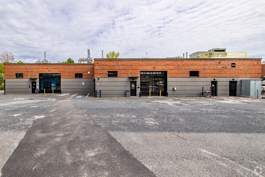 154 Calvary St, Waltham, MA for lease - Building Photo - Image 2 of 20