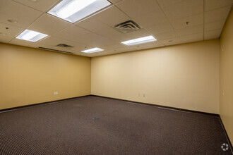 7100 Commerce Way, Brentwood, TN for lease Interior Photo- Image 2 of 6