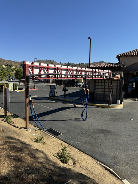 31585 Canyon Estates Dr, Lake Elsinore, CA for sale - Building Photo - Image 3 of 11