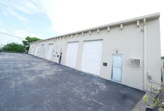 1400 Forsythe Rd, West Palm Beach, FL for lease Interior Photo- Image 1 of 5