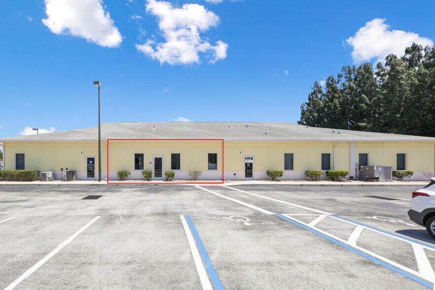 470 Malabar Rd SE, Palm Bay, FL 32909 Office for Sale