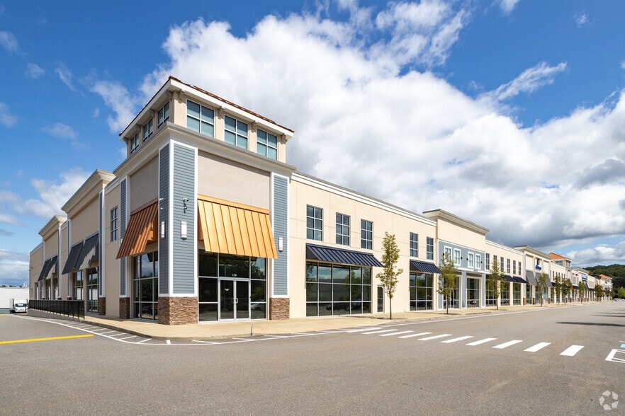 655 S Willow St, Manchester, NH for lease - Building Photo - Image 2 of 16