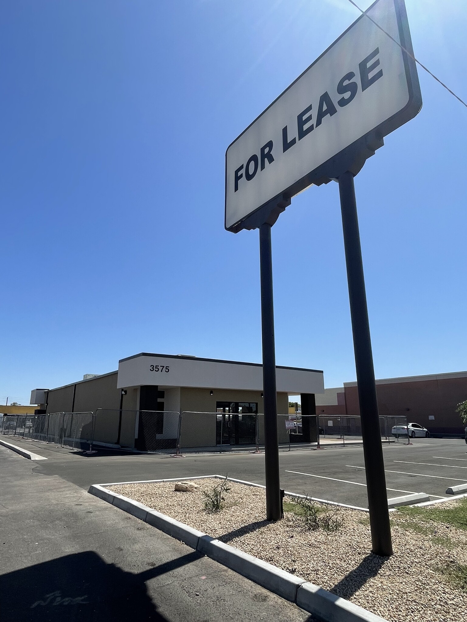 3575 W Northern Ave, Phoenix, AZ for lease Building Photo- Image 1 of 9