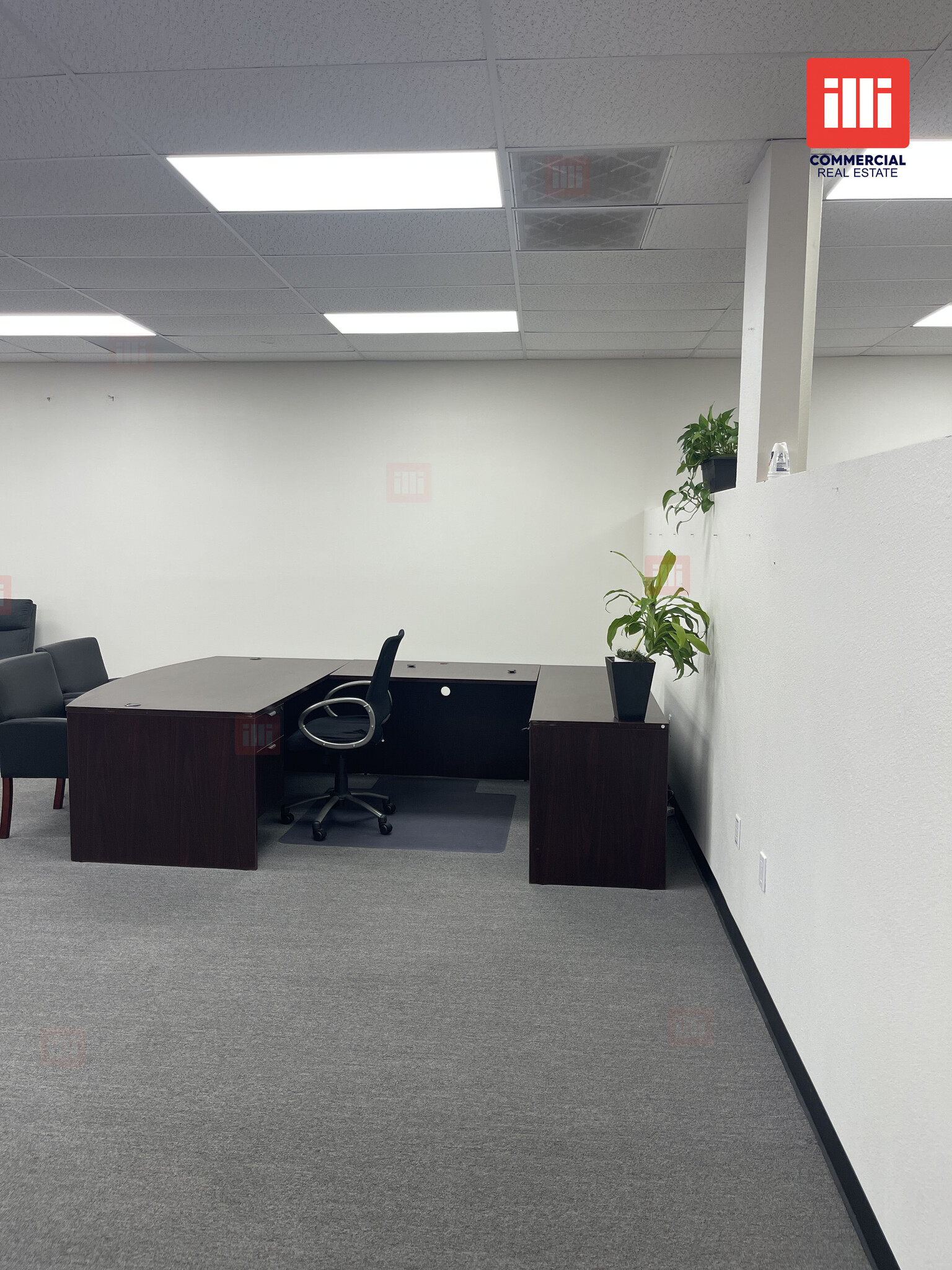 2401 Ventura Blvd, Camarillo, CA for lease Interior Photo- Image 1 of 6