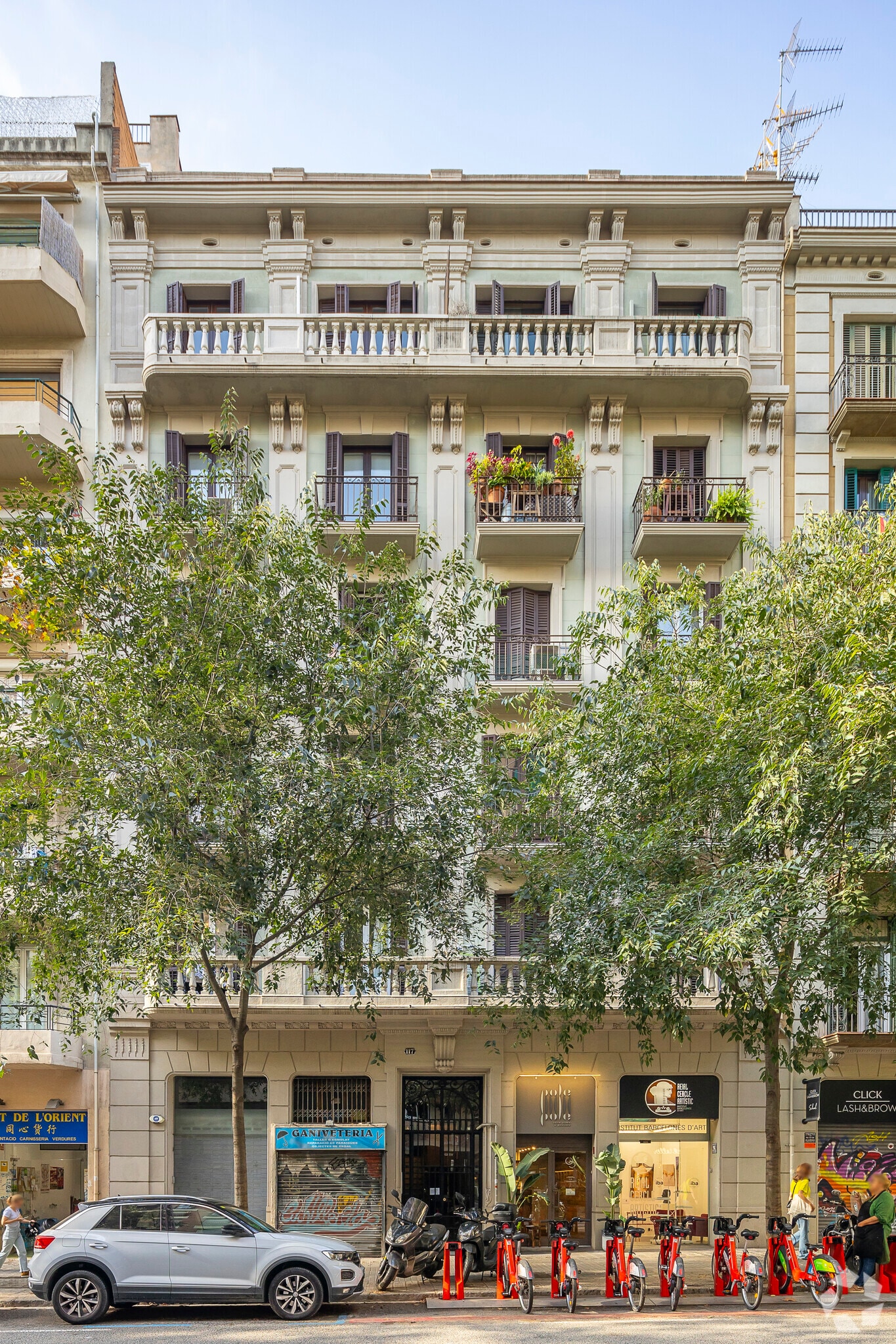 117 Carrer de Casanova, BARCELONA, Barcelona for sale Primary Photo- Image 1 of 1