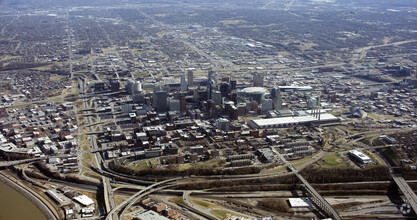 1100 Main St, Kansas City, MO - aerial  map view