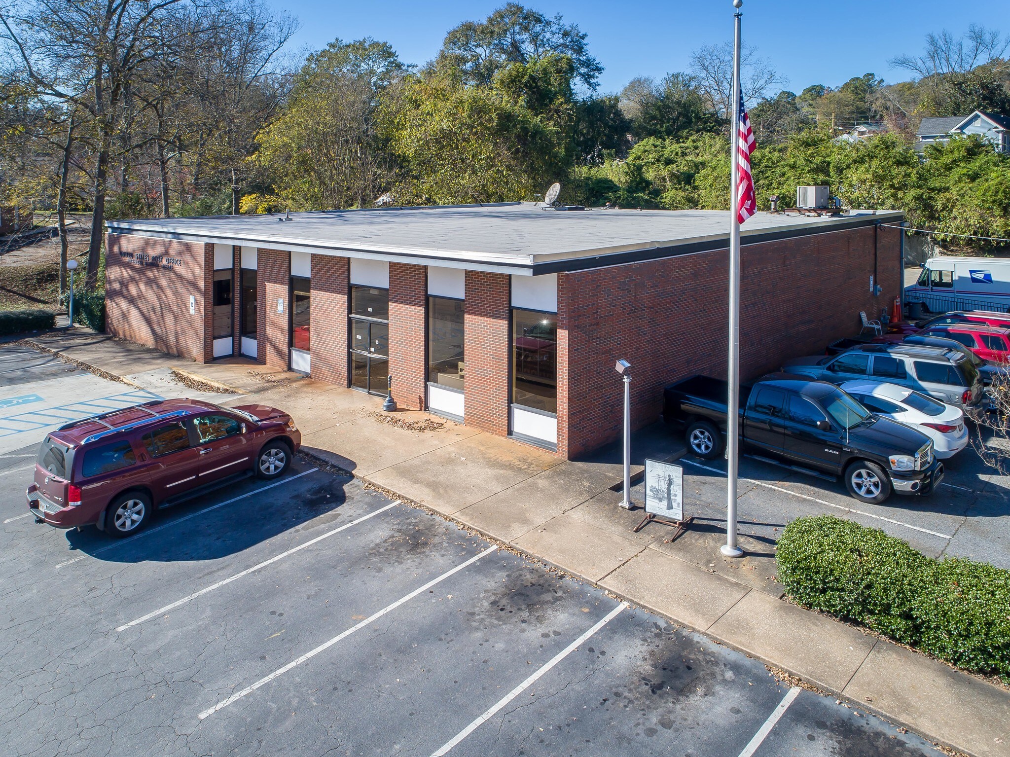 216 Lee St, Jefferson, GA for sale Primary Photo- Image 1 of 1