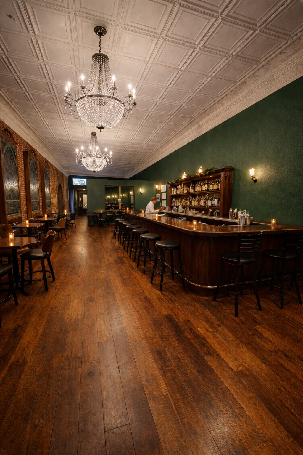105 1st Ave N, Lewisburg, TN for lease Interior Photo- Image 1 of 12