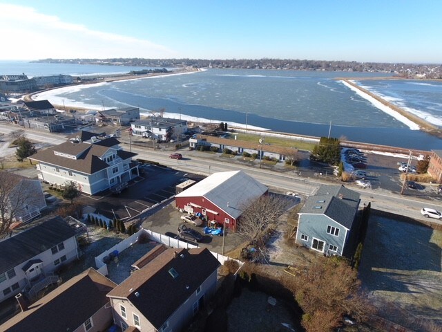 163 Aquidneck Ave, Middletown, RI for sale Primary Photo- Image 1 of 1