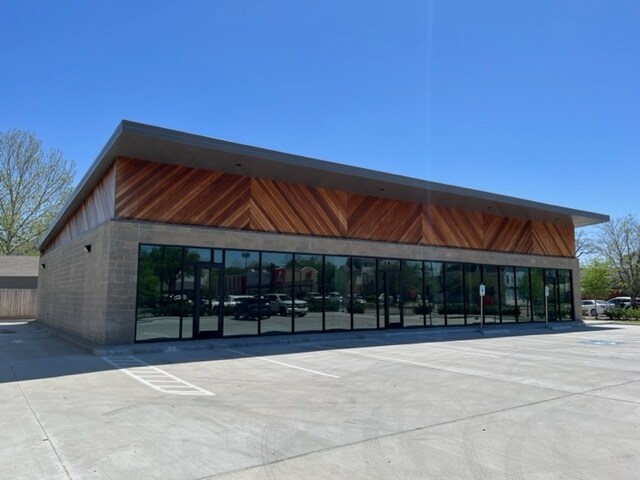 2702 Yale St, Houston, TX for sale - Building Photo - Image 2 of 10