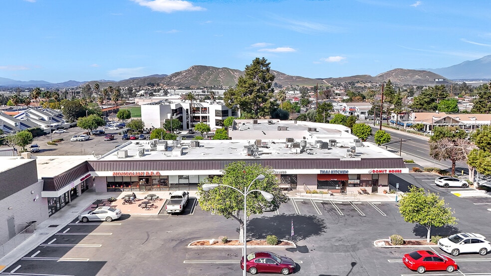 22409-22499 Barton Rd, Grand Terrace, CA for lease - Building Photo - Image 2 of 54