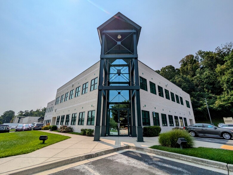 20 New Plant Ct, Owings Mills, MD for lease - Building Photo - Image 3 of 19