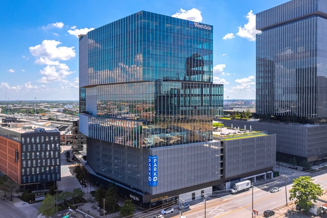 More details for 2550 Pacific Ave, Dallas, TX - Coworking for Lease