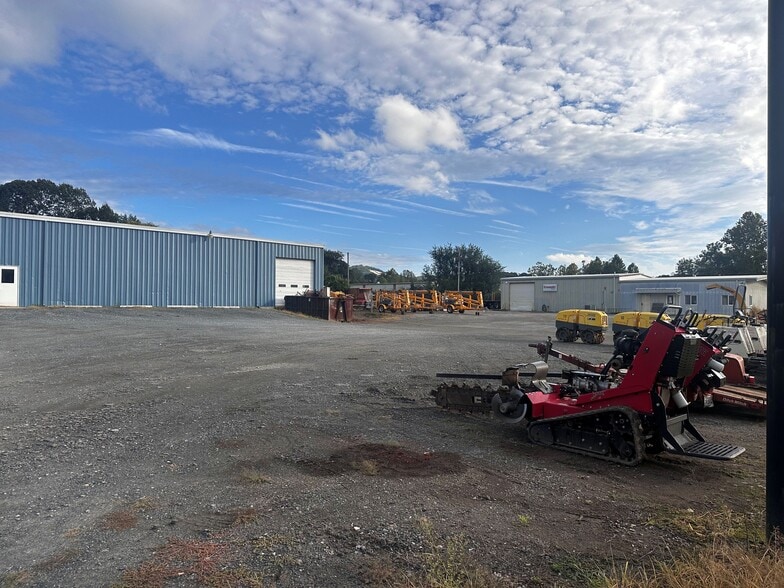 3904 Harris Ln, Lynchburg, VA for lease - Building Photo - Image 3 of 4