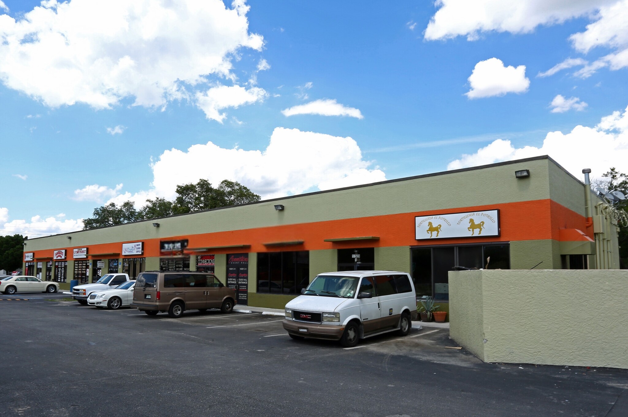 10509 N Nebraska Ave, Tampa, FL for lease Building Photo- Image 1 of 1