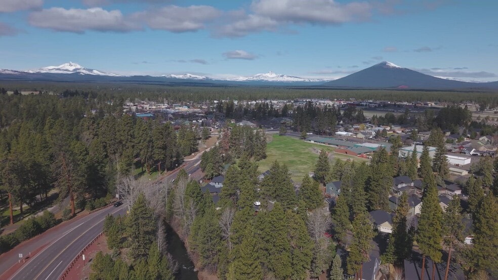 1001 E Desperado Trl, Sisters, OR for sale - Commercial Listing Video - Image 2 of 15