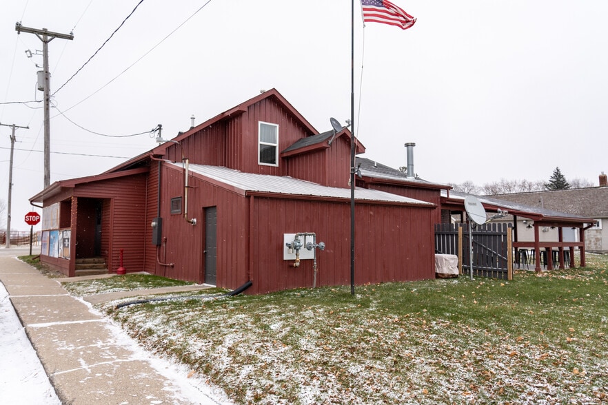 2803 W Blanchard Rd, Winn, MI for sale - Building Photo - Image 2 of 18