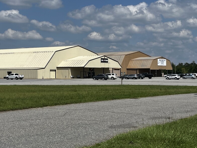 2010 Clement Blvd NW, Hickory, NC for sale - Building Photo - Image 1 of 5