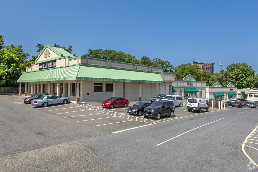 11700-11716 Parklawn Dr, Rockville, MD for sale - Primary Photo - Image 1 of 1