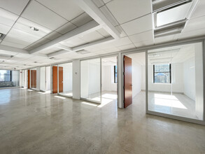 1001 6th Ave, New York, NY for lease Interior Photo- Image 1 of 10