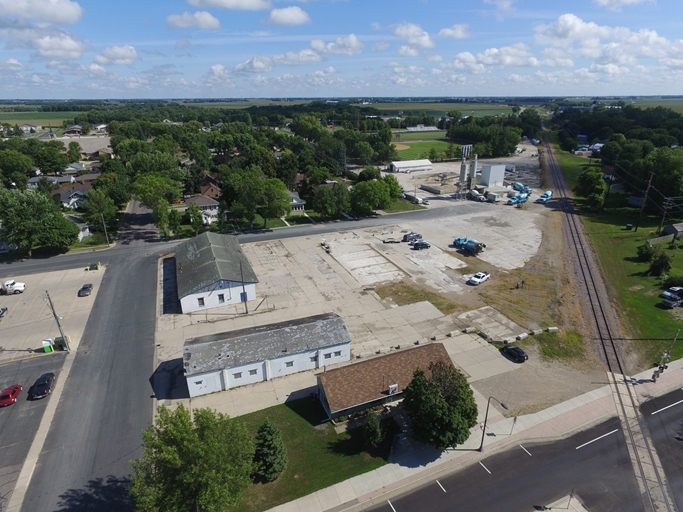 104 1st Ave N, Arlington, MN for sale - Building Photo - Image 2 of 4