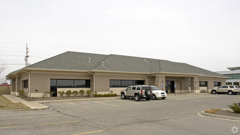 1000-1010 Schroeder Creek Blvd, Wentzville, MO for sale - Building Photo - Image 1 of 1