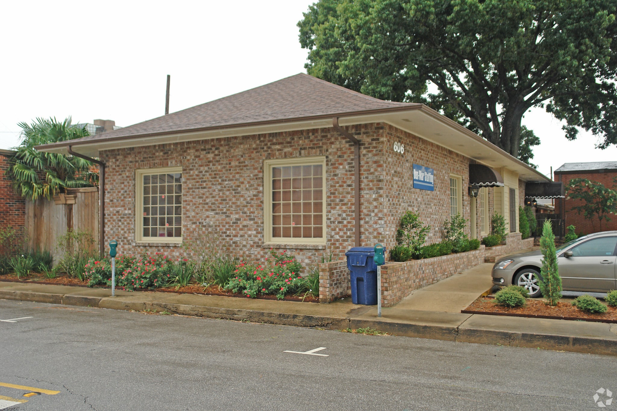 606 Lee Ave, Lafayette, LA for sale Primary Photo- Image 1 of 1