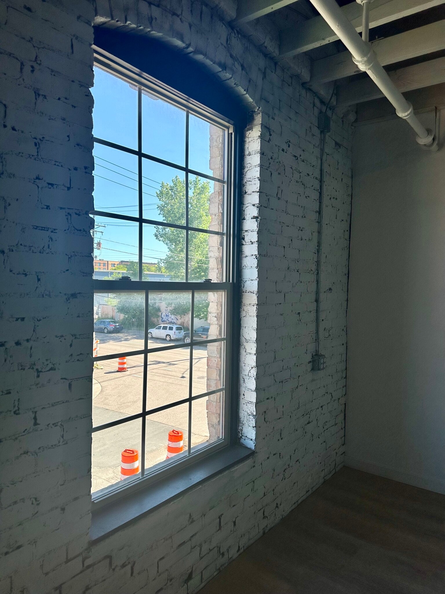 1729 N 2nd St, Minneapolis, MN for lease Interior Photo- Image 1 of 10